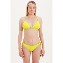 Zeki Global Cam Aksesuar Detaylı Üçgen Bikini
