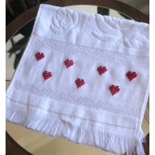 Hobimark Trend Kırmızı Kalp Desenli Etamin Mutfak Havlusu, Kadife Jakarlı 30X50 El Yapımı Çeyizlik
