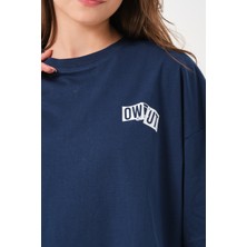 Owut Lacivert Bisiklet Yaka Owut Baskı Detaylı Oversize T-Shirt