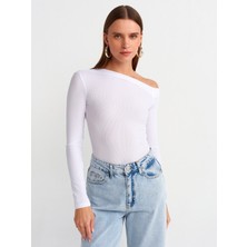 Dilvin 30475 Asimetrik Yaka Uzun Kollu Top-Beyaz