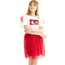 Bisiklet Yaka Kısa Kol Türk Bayrağı Pullu Beyaz Kırmızı Renk Kız Çocuk Etekli Takım