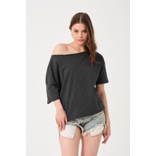 Owut Kadın Düşük Omuz Detaylı Oversize T-Shirt