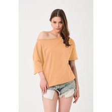 Owut Kadın Düşük Omuz Detaylı Oversize T-Shirt