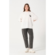 Owut Collection Owut Kadın Bisiklet Yaka Baskı Detaylı Oversize T-Shirt