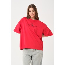 Owut Collection Owut Kadın Bisiklet Yaka Kedi Detay Baskılı Oversize T-Shirt