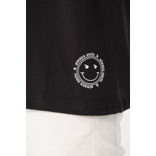 Owut Collection Erkek Bisiklet Yaka Smile Baskı Detaylı Oversize T-Shirt