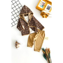 Derin Bebe Neşeli Bebekler Kapüşonlu Önden Cepli Çıtçıtlı Hırkalı Iki Ip Kumaş Üçlü Takım Kahverengi