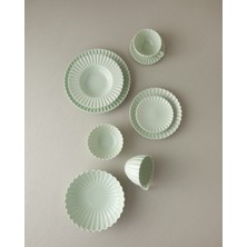 English Home Fiore New Bone China Kase Mint