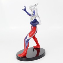 Junjue Ultraman Figürü Süsleri Ultraman Zero Anime Figürü Ultraman Tiga Masaüstü Süsleri (Yurt Dışından)