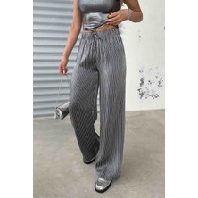 Cappmoda PNT-07394 Siyah Çizgili Saten Kumaş Bel Lastikli Palazzo Pantolon