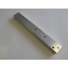 Mercedes Gla Class- X156- 2014-2017; Ön Panel Bağlantı Braketi Sağ (Büyük) Oem No: (2466280229)