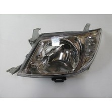 Toyota Hılux- Pıck Up Vıgo- D4D 2010-2011; Far Lambası Sol Elektrikli/motorsuz/beyaz Sinyalli (H4) Oem No: (81170-0K190)