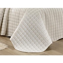 Baladi Home Çeyizlik Yatak Örtüsü ( 3 Parçalı Set ) Yıldız Kapitoneli ve Nakışlı