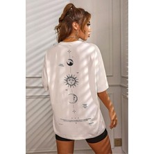 Teenage Millionaire Kadın The Moon Beyaz Bisiklet Yaka Oversize Salas T-Shirt