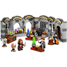 LEGO Harry Potter# Hogwarts# Şatosu: İksir Dersi 76431 - 8 Yaş ve Üzeri Çocuklar için Koleksiyonluk Yaratıcı Oyuncak Yapım Seti (397 Parça)