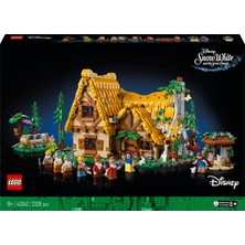 LEGO® ǀ Disney Pamuk Prenses ve Yedi Cücelerin Evi 43242 - Yetişkinler için Pamuk Prenses ve 7 Cüceler Minifigürü İçeren Koleksiyonluk Model Yapım Seti (2229 Parça)