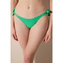 String Yeşil Bikini Altı