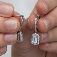 Mevafa Gümüş Beyaz Baget Taşlı Sallantılı Kadın Küpe