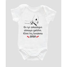 Outdoor One Özel Tasarım En Iyi Arkadaşın Olmaya Geldim Elimi Hiç Bırakma Baba Bebek Body Beyaz Badi Zıbın ZBN009