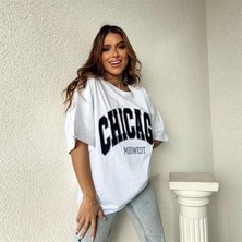 Ben Özgürüm 0 Yaka Chıcago Nakışlı Overize Kadın T-Shirt