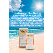 Güneş Koruması & İpeksi Dokunuş Stick Yüz Kremi 20 ml