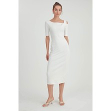 Vitrin Omuz Detaylı Uzun Örme Elbise