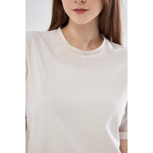 Chandraswear Kadın Bej Pamuklu Yırtmaçlı Oversize  T-Shirt - Nors