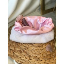Makyaj Çantası Beyaz Peluş Toz Pembe Saten