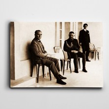 Dekolata Atatürk Tablosu Sandalyede Atatürk Kanvas Tablo