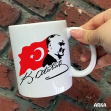 Hediyeci Abla Size Özel Atatürk Türk Bayraklı Seramik Baskılı Kupa Bardaklar