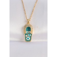 Style Of Carmen 316L Çelik Zincir Zirkon Taşlı Altın Renk Nazarlı Terlik Tasarımlı Kolye