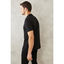 AC&Co / Altınyıldız Classics Erkek Çekmeyen Pamuklu Kumaş Slim Fit Dar Kesim Simsiyah Kıvrılmaz Polo Yaka T-shirt