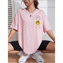 Woodroffe Kadın Gülen Yüz Baskılı Bisiklet Yaka Salaş Oversize Boyfriend Pembe T-Shirt