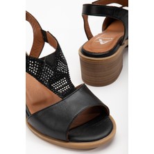 Analin Shoes Kadın Hakiki Deri Lastikli Rahat Taşlı Sandalet 2690 Sandalet  Sıyah 36