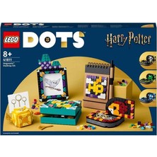 LEGO 41811 LEGO Dots - Harry Potter Hogwarts Masaüstü Seti 856 Parça +8 Yaş