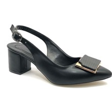 Kocamanlar Feles Toka Detaylı Kadın Klasik Topuklu Ayakkabı