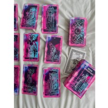 Attach Regin Neon Tarot