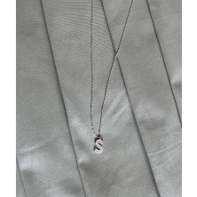 Inochis Chic Paws Zirkon Taşlı 925 Ayar Gümüş Harf Kolye (S Harfi) Zincir Uzunluğu 41 Cm’dir. Harfler 1 Cm’dir.