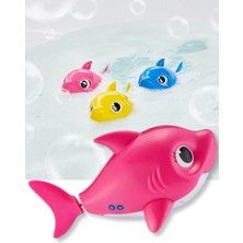 Toyfest Daddy Shark - Baby Shark Şarkısı Söleyerek Havuzda - Küvette Yüzen Balık - Pembe Model - 18CM