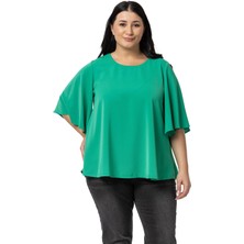 Disentis Modest Büyük Beden Geniş Kısa Kollu Benetton Yeşili Bluz