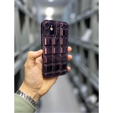 Vip Case Iphone 11 Uyumlu Kabartmalı Dikiş Detaylı Baklava Desenli Parlak Vivid Kılıf