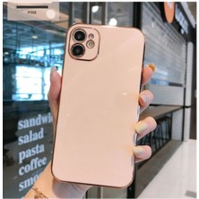 Vip Case Iphone 11 Parlak Kenarlı Gold Detaylı Soft Bark Kılıf (12 Görünümlü)