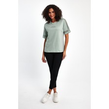 Pepper & Mint Kadın T-Shirt Kol Dantel Detay