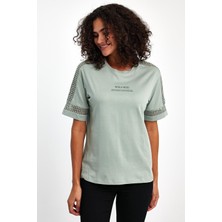 Pepper & Mint Kadın T-Shirt Kol Dantel Detay