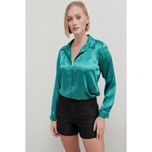 Hazelin Kadın Yeşil Hafif Dökümlü Saten Yüzeyli Gömlek HZL22W-BD139641
