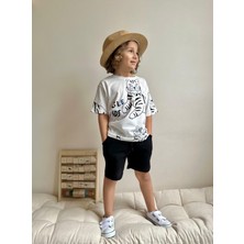 Sacro Kids Aslan Desenli Altı Müslin Kumaş Üstü Penye Şort T-Shirt Erkek Çocuk Takım