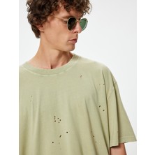Koton Oversize T-Shirt Yıpratma Detaylı Kısa Kollu Bisiklet Yaka Pamuklu