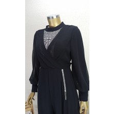 Elif Ergün Tekstil 2141 Önü ve Beli Taş Işlemeli Kol Ucu Düğmeli Yarım Tüllü Detaylı  Tulum Qys Tulum 2141 #23-08#