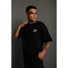 Tarz Yeri  Bisiklet Yaka Baskılı Oversize T-Shirt - Siyah