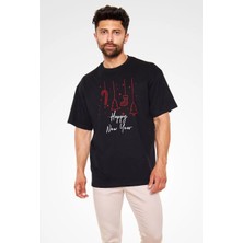 Tarz Yeri  Bisiklet Yaka Baskılı Oversize T-Shirt - Siyah